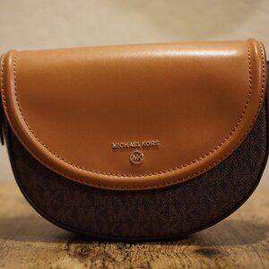 MICHAEL KORS JET SET HALF DOME MONOGRAM CROSSBODY BAG